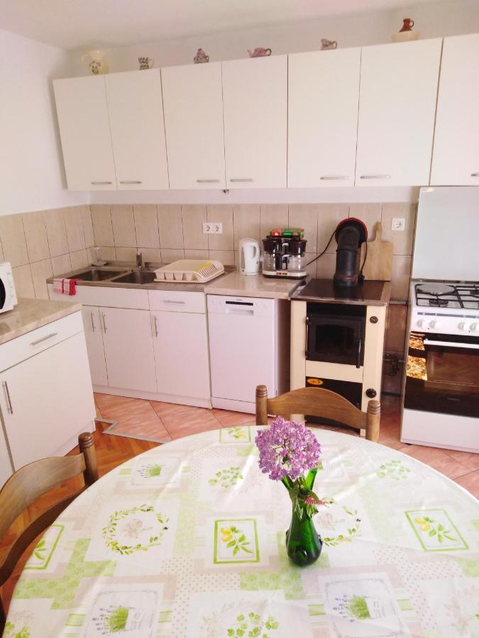 Apartman Paulina Apartment Selce Exterior photo