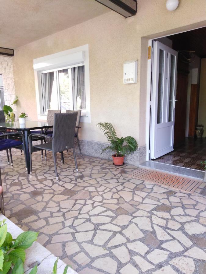 Apartman Paulina Apartment Selce Exterior photo